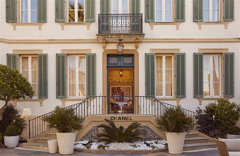 Chanel Opens Seasonal Boutiques in Saint Tropez.